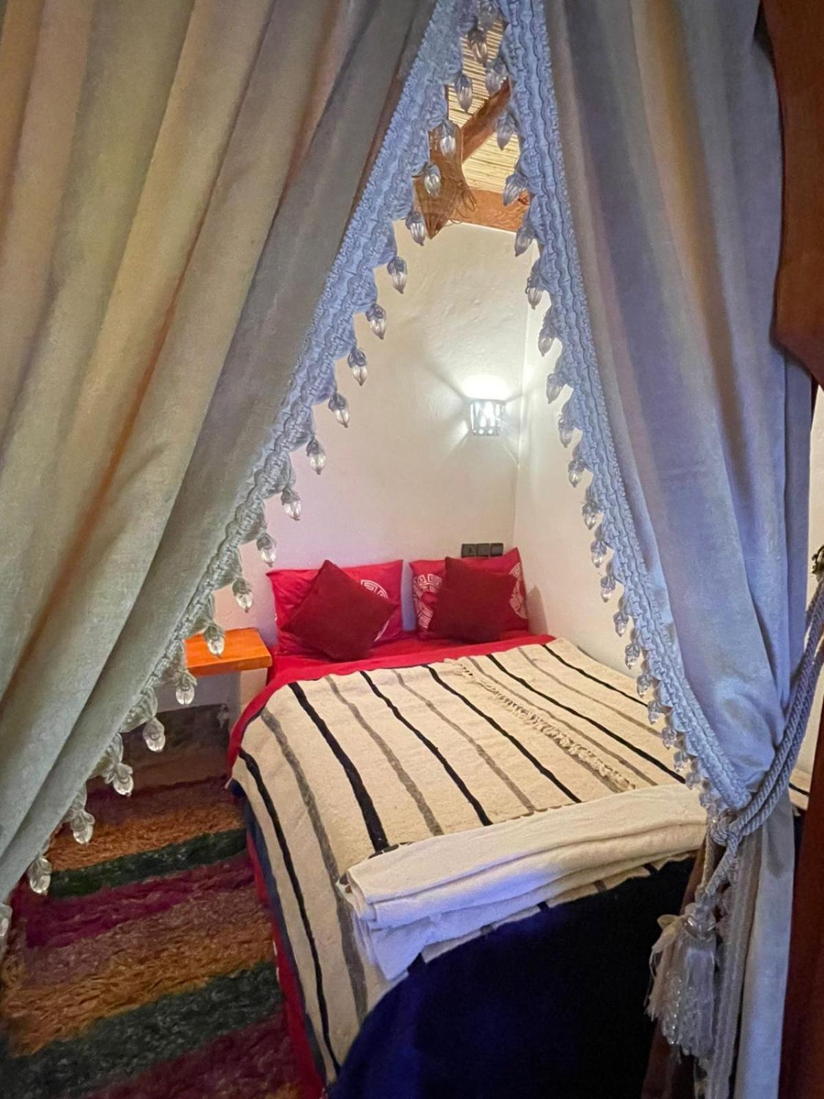 Auberge Oued Dades Boumalne Dades ภายนอก รูปภาพ